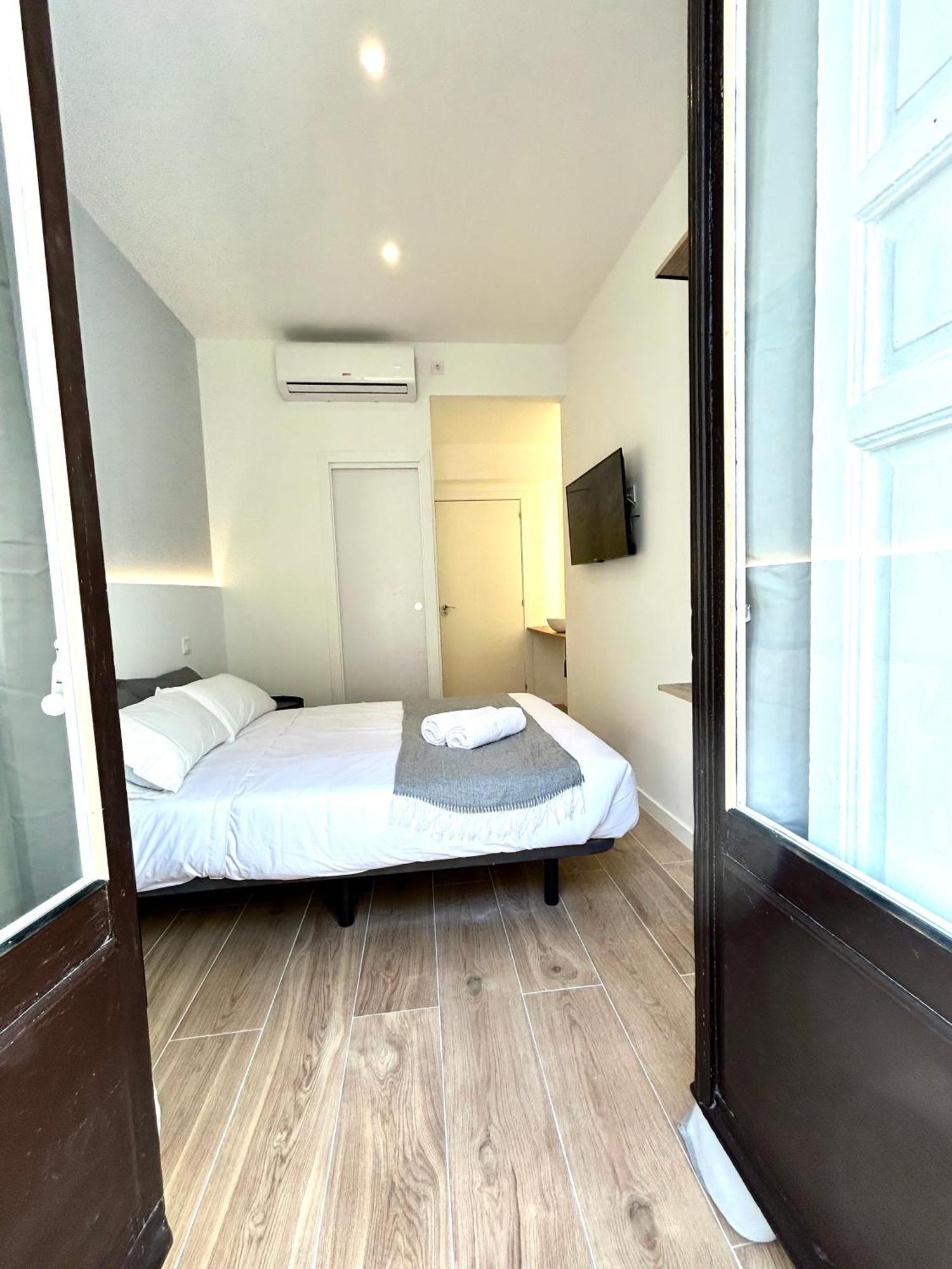 Casa De Huespedes San Andres Otel Madrid Dış mekan fotoğraf