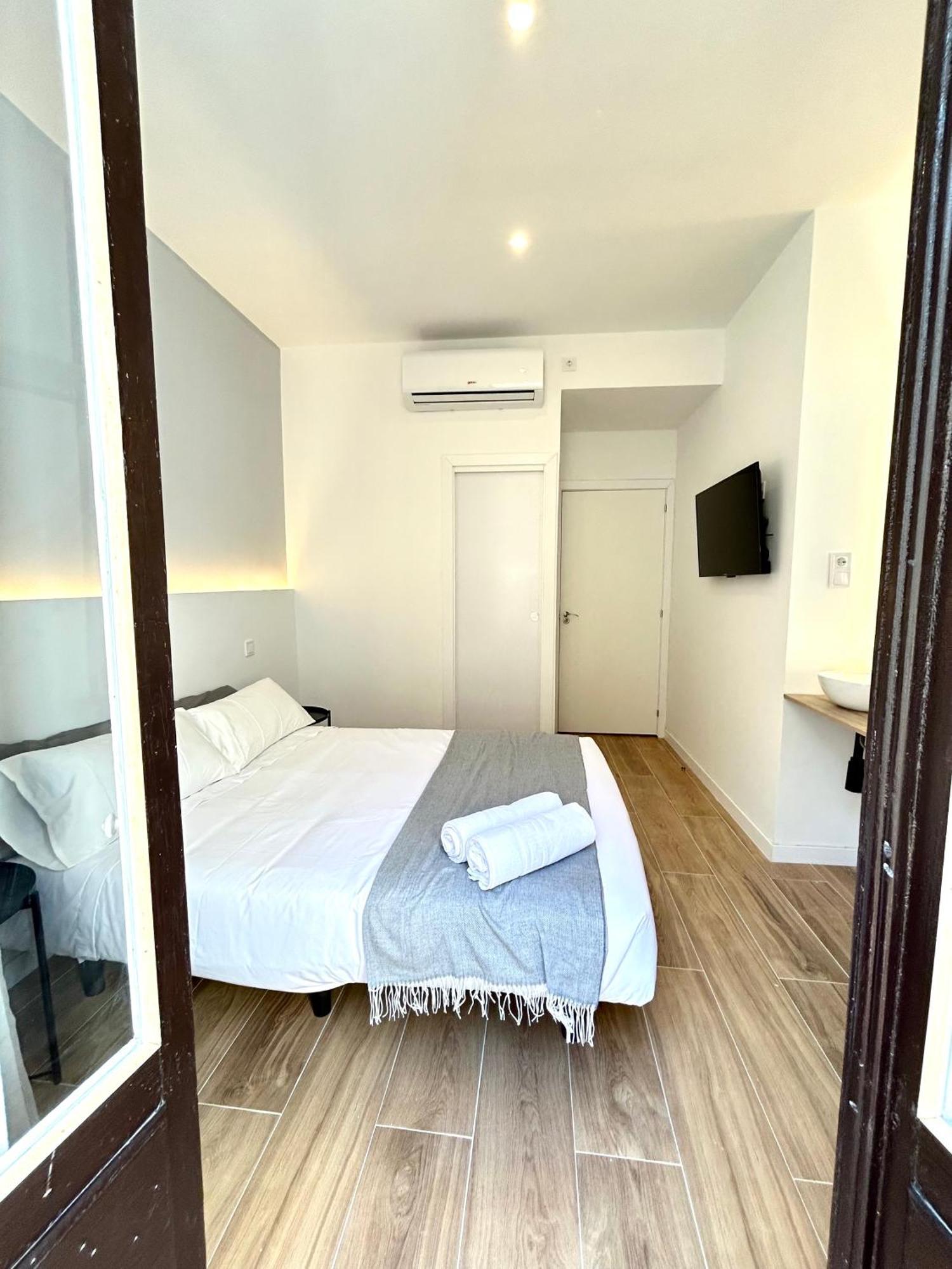 Casa De Huespedes San Andres Otel Madrid Dış mekan fotoğraf