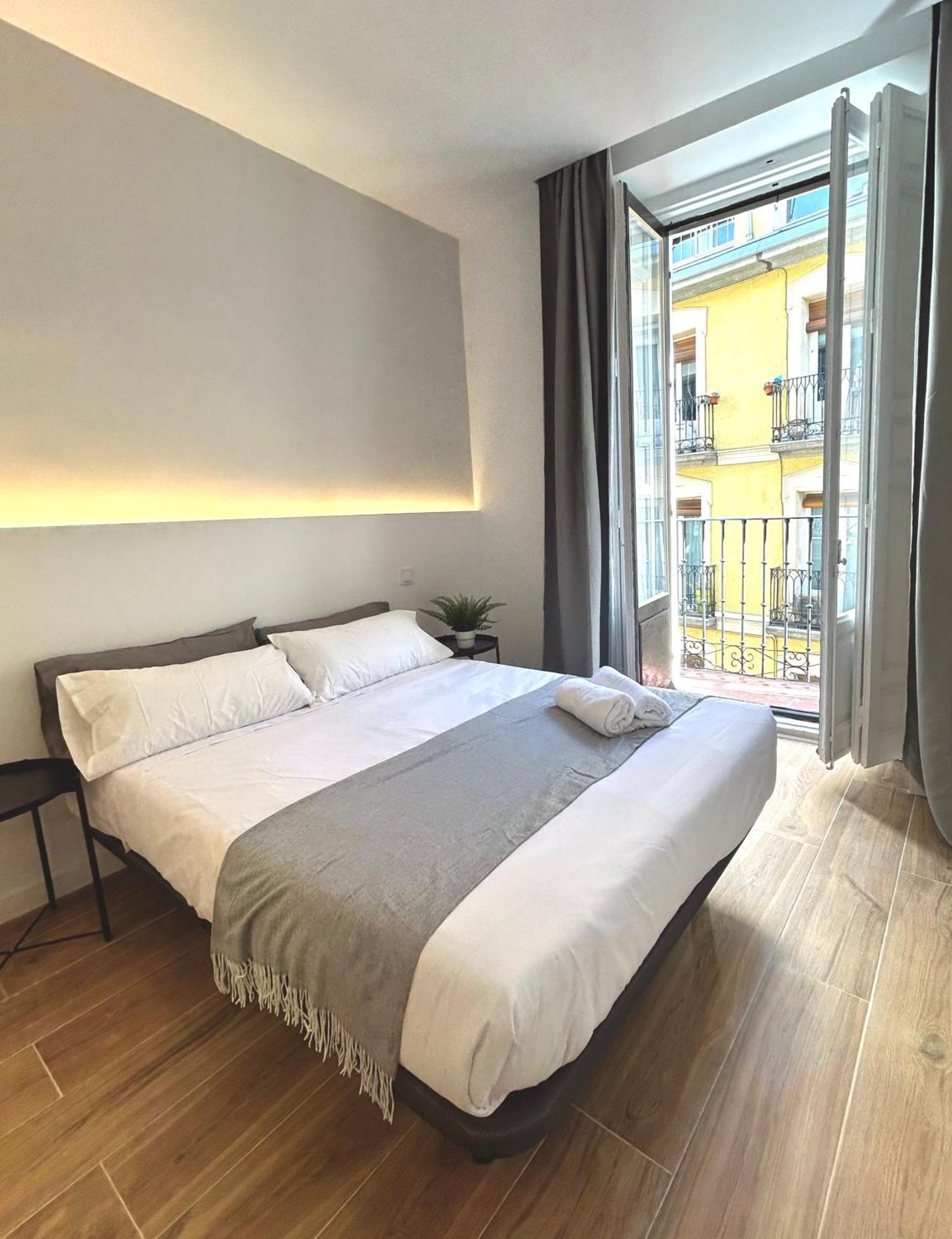 Casa De Huespedes San Andres Otel Madrid Dış mekan fotoğraf