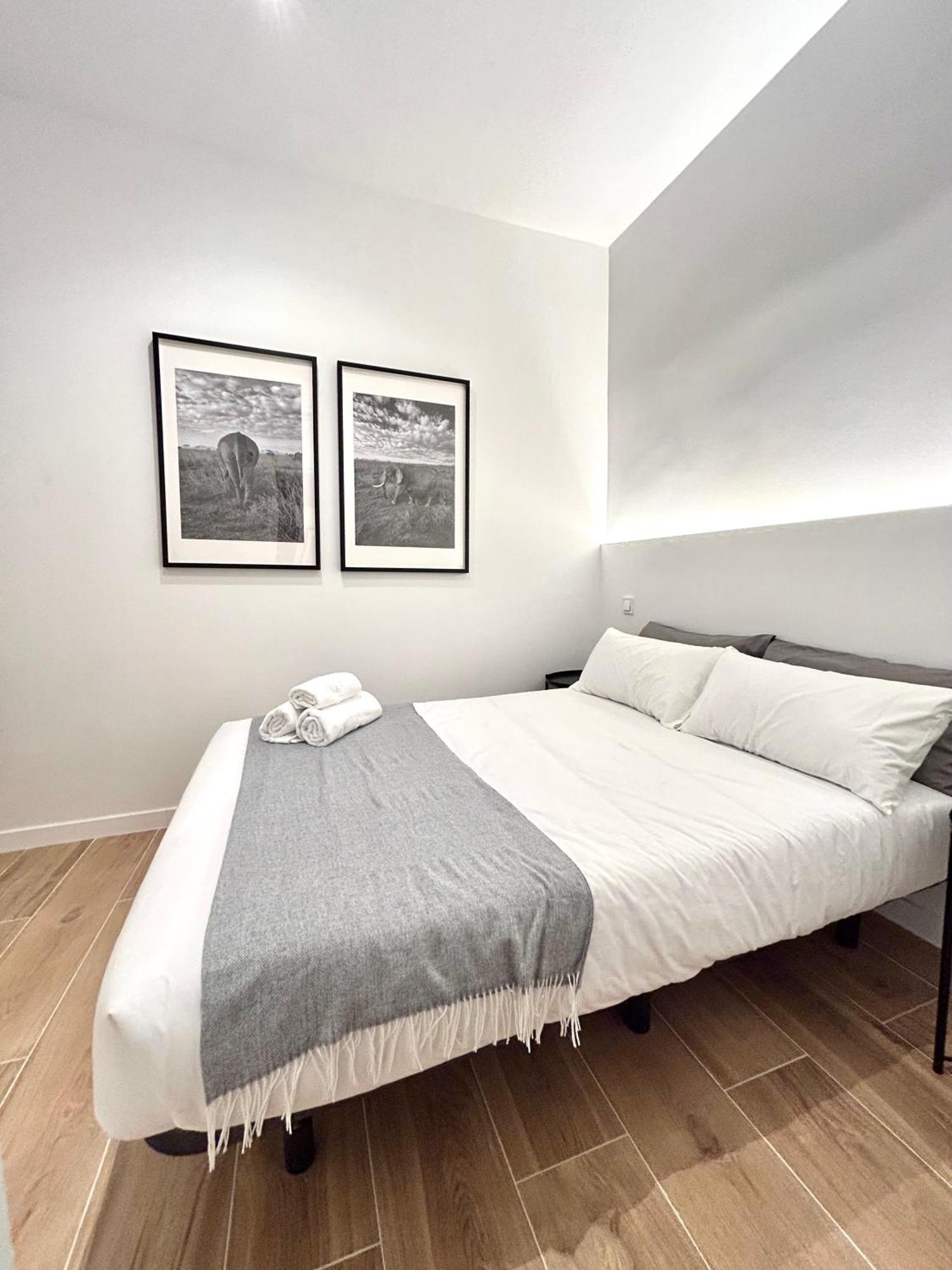 Casa De Huespedes San Andres Otel Madrid Dış mekan fotoğraf