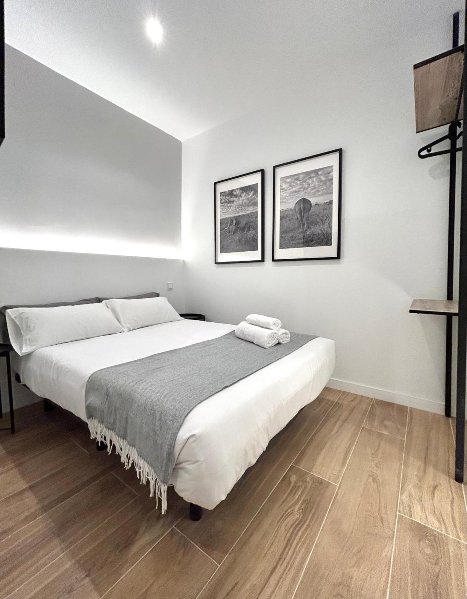 Casa De Huespedes San Andres Otel Madrid Dış mekan fotoğraf