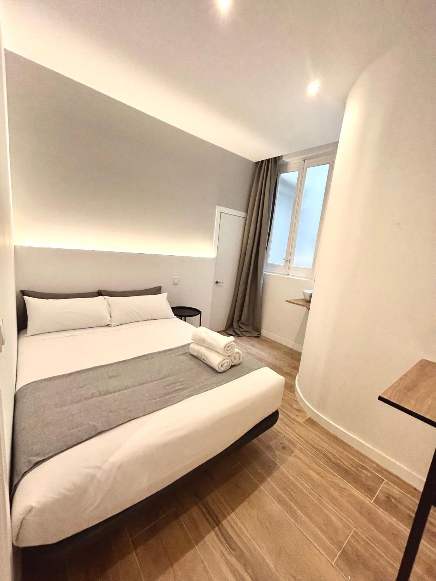 Casa De Huespedes San Andres Otel Madrid Dış mekan fotoğraf